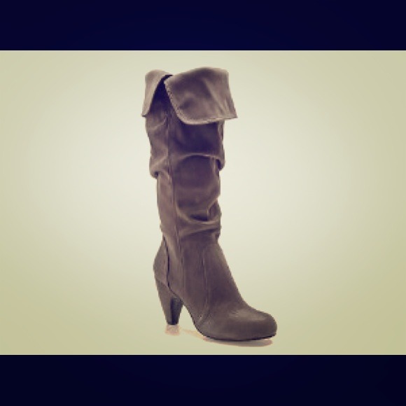 NEW Coconuts Wendi Grey Slouchy Boots