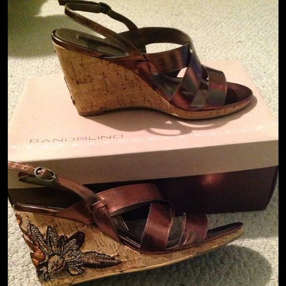 Bandolino copper wedge sandal