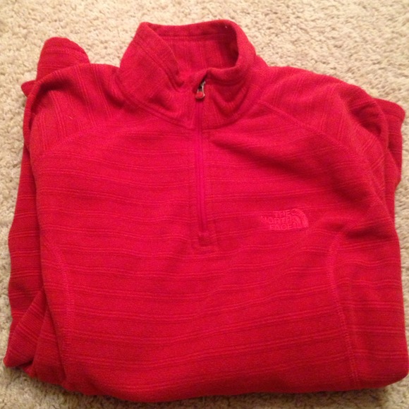 🚫SOLD 🚫Red North Face Womens Size Medium Fleece