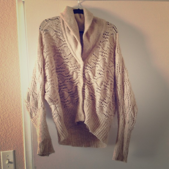 Oversized beige free people sweater