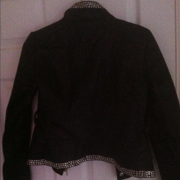 Black jacket - Picture 2 of 3