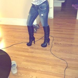 Jessica Simpson aura Knee high boots