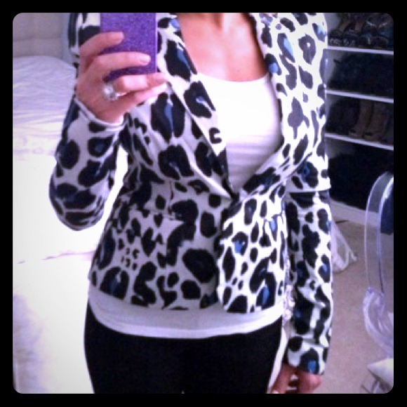 Kardashian kollection blazer