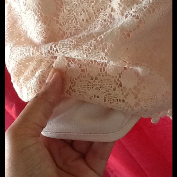 💕PRETTY CREAM COLORED LACE DRESS💕 - Picture 4 of 4