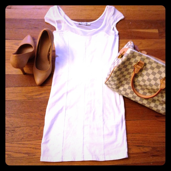 Body con mesh white dress