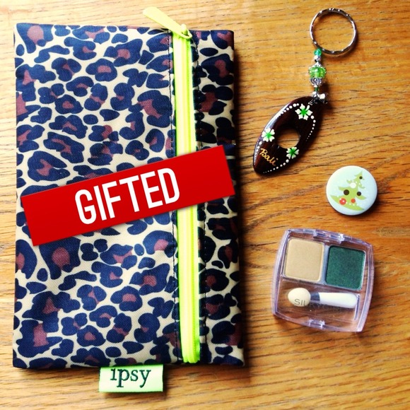 😱FREE GIFTS! 😱NEW ITEMS ADDED! - Picture 2 of 4