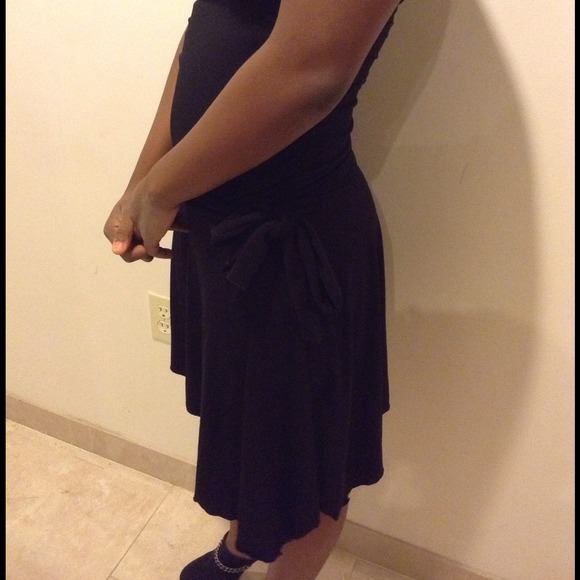 Simple yet sexy strapless dress***SOLD - Picture 2 of 4