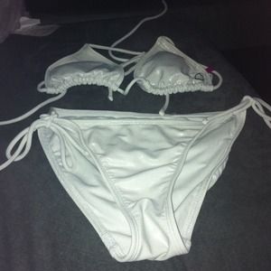White bikiny!! Bundle for trade!!