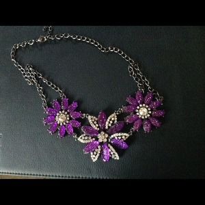 Purple flower rhinestone statement necklace