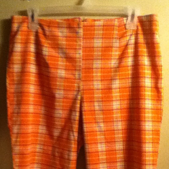 🚫SOLD🚫Orange Plaid Capris