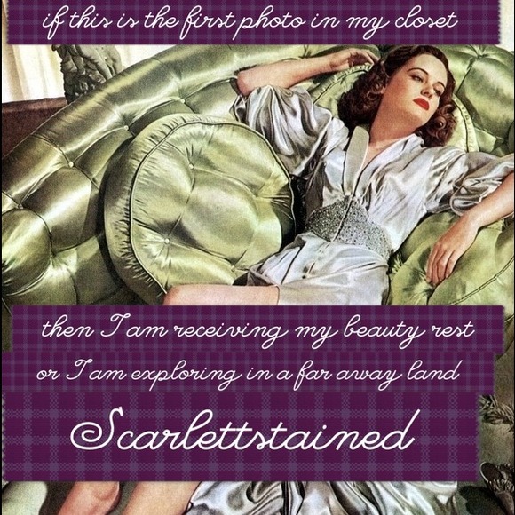 Sleeping or exploring the world @Scarlettstained - Picture 1 of 2
