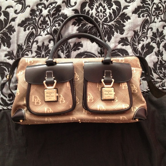 🎉FINAL PRICE🎉Authentic Dooney & Bourke tote