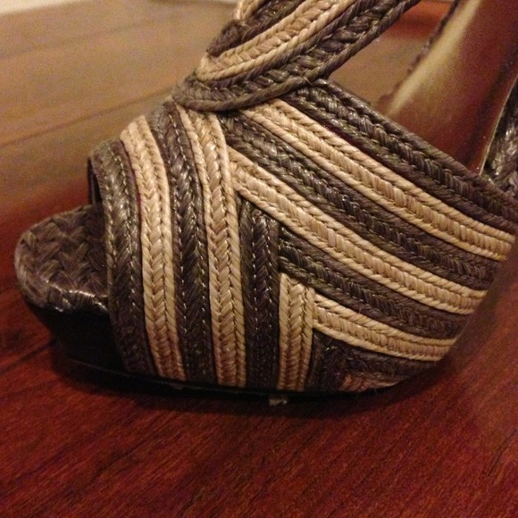 Espadrille type heels - Picture 2 of 3