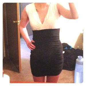 Cute White & black dress!