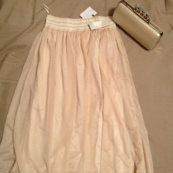 Ivory skirt