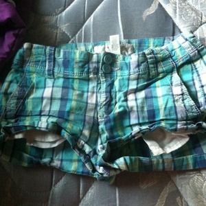 Aeropostale plaid shorts:)