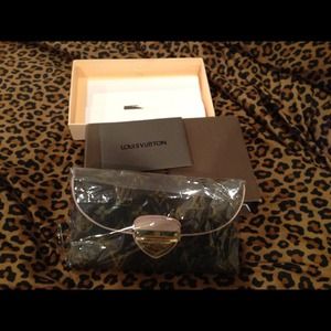 SOLD  !! Louis Vuitton wallet