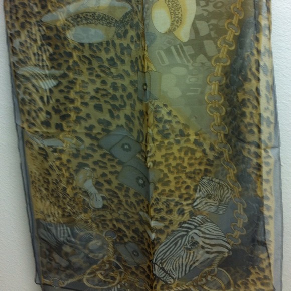 Accessories - New scarf, animal prints, silk