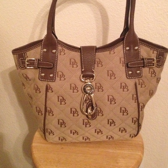 Dooney & Bourke Handbag***Reduced Price***