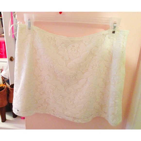 Active Mini Skirt & Hollister Crop Top bundle