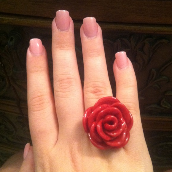 Rose ring🌹 - Picture 2 of 3