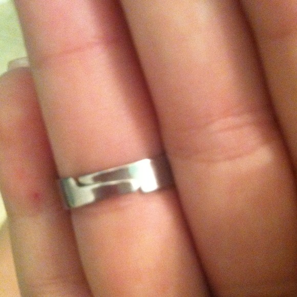 Rose ring🌹 - Picture 3 of 3