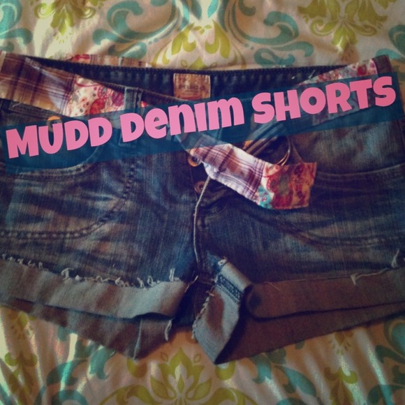 •SOLD• MUDD Denim Shorts