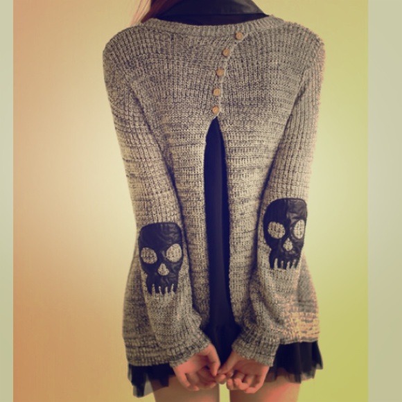 Sweaters - ❗ONE LEFT❗ Skull Patch Sweater REMOVABLE UNDER