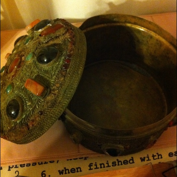 Crown keeper - Picture 3 of 3