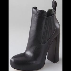 [RESERVED for @kaylasmith] Alexander Wang Sz 8