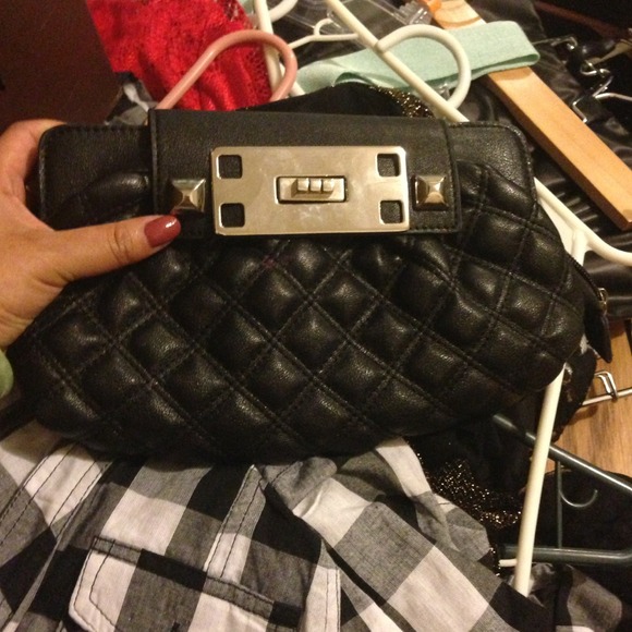 2b clutch - Picture 1 of 4