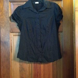 Adorable polka dot top