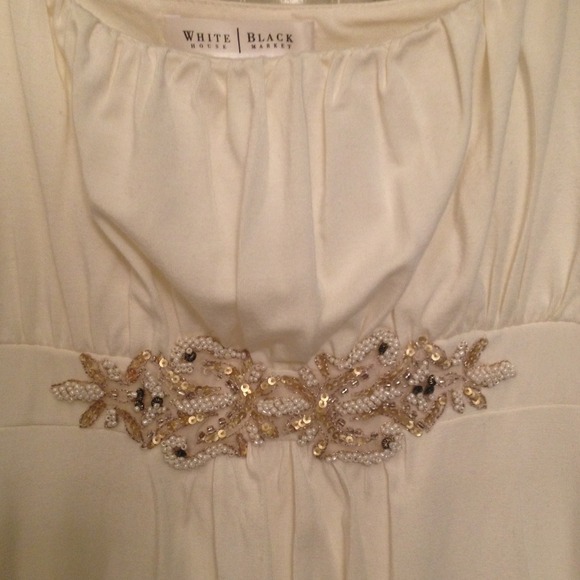 SOLD in bundle Cream bubble top from WHBM - Picture 2 of 4