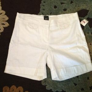 The Limited Drew Fit shorts size 12