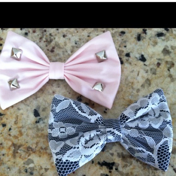 Pale pink bow with studs and black with white lace - Picture 1 of 1