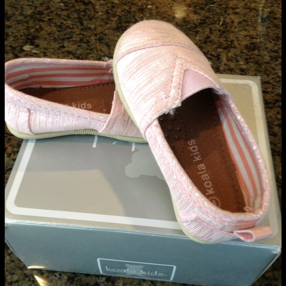(SOLD) Silver toddler girl slip ons