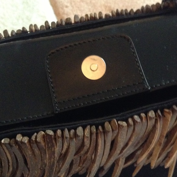 FERRAGAMO HANDBAG.   COLLECTIBLE! - Picture 3 of 4