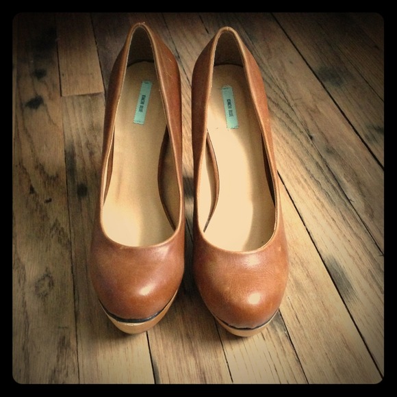 Kimchi Blue Pumps