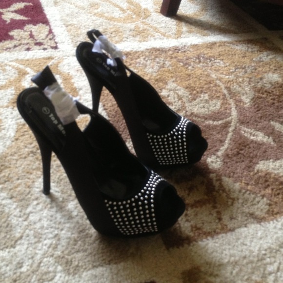 SOLD!!! - Picture 2 of 4