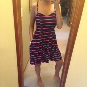 💢SOLD IN BUNDLE💢Cute Navy/ Hot Pink Pocket Dress