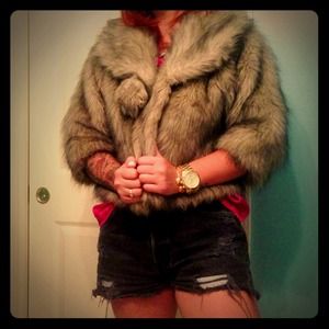 Faux fur 3/4 jacket