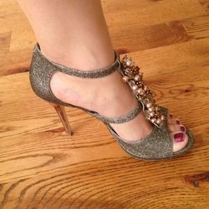 Gianni Bini high hill shoes, size 8.5