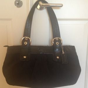 AUTHENTIC COACH BAG BLACK No Trade pls :-))