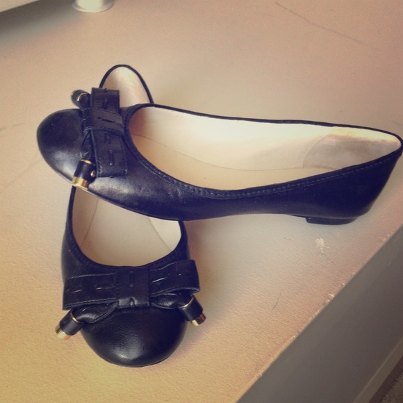 Ivanka Trump black leather flats