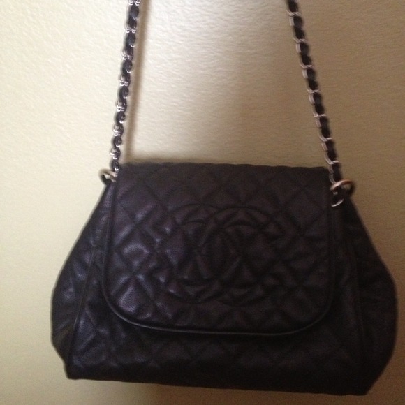 Authentic Navy Chanel bag LOWERED PRICE FOR TODAY!