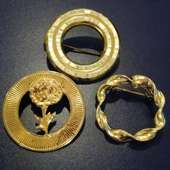 3 Vintage Pins