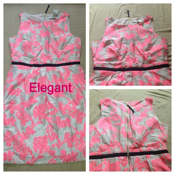 *****SOLD*****Ann Taylor Loft Flowery Dress