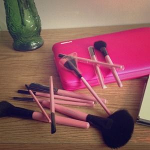 New brushes super soft and cute <3