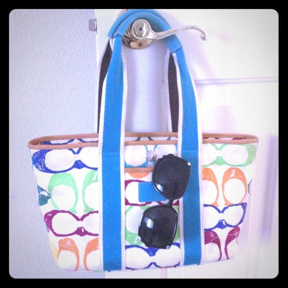 Coach Handbags - Coach bag the scribble