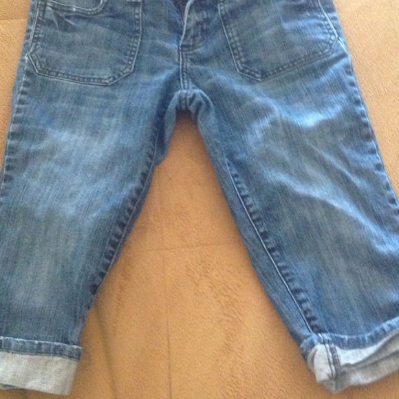 Jean capris - Picture 2 of 4